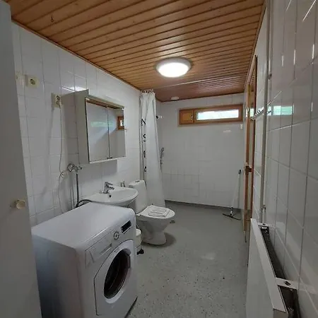 Kotimaailma - Tilava 2mh Asunto Saunalla Herttoniemen Merellisessae Ympaeristoessae Apartamento Helsinki