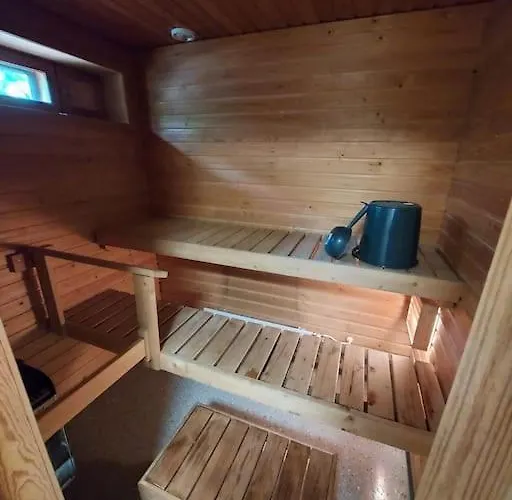 Lägenhet Kotimaailma - Tilava 2mh Asunto Saunalla Herttoniemen Merellisessae Ympaeristoessae *